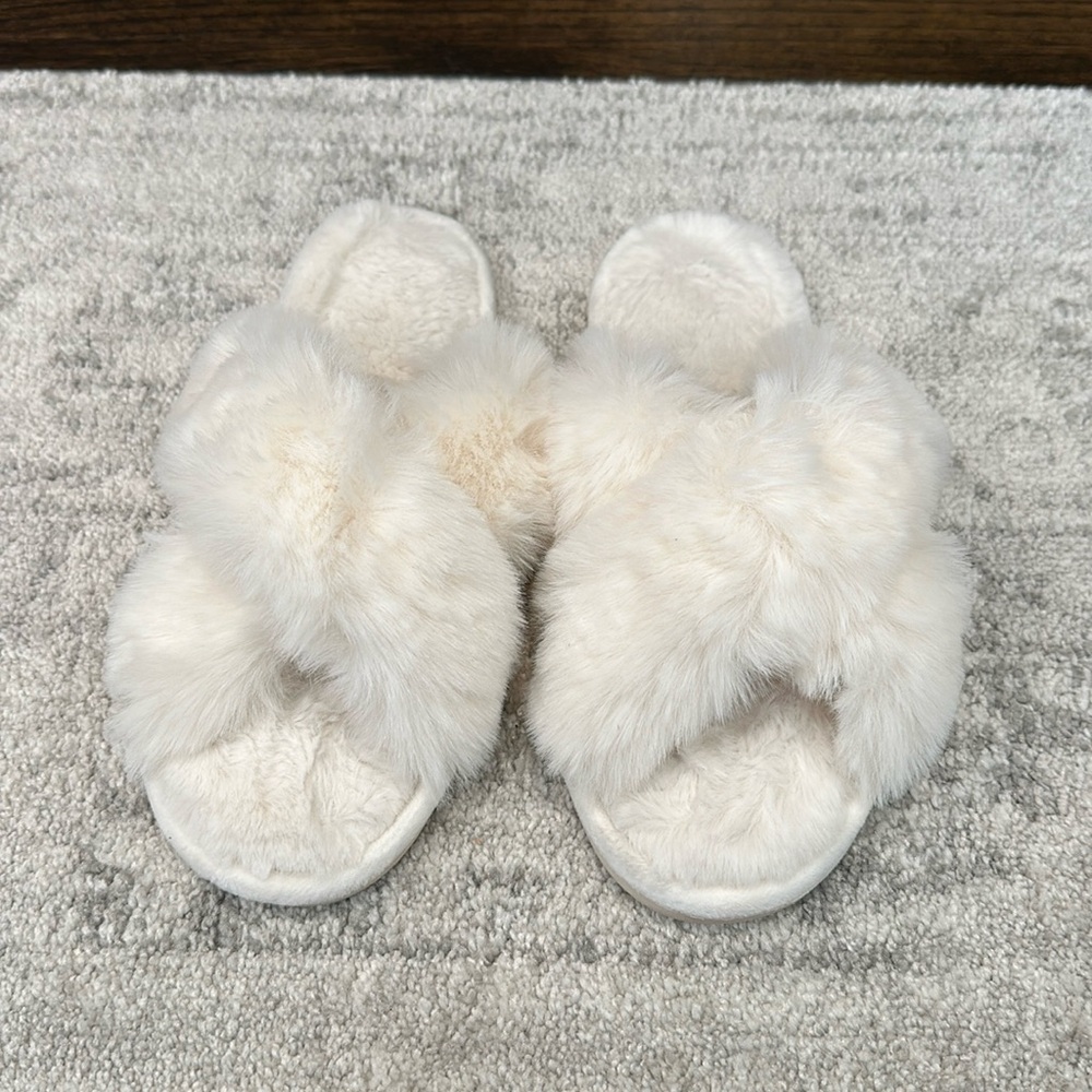 White Fluffy Slippers